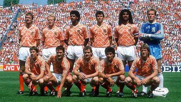 Ai ghi bàn quyết định giúp Hà Lan vô địch Euro 1988