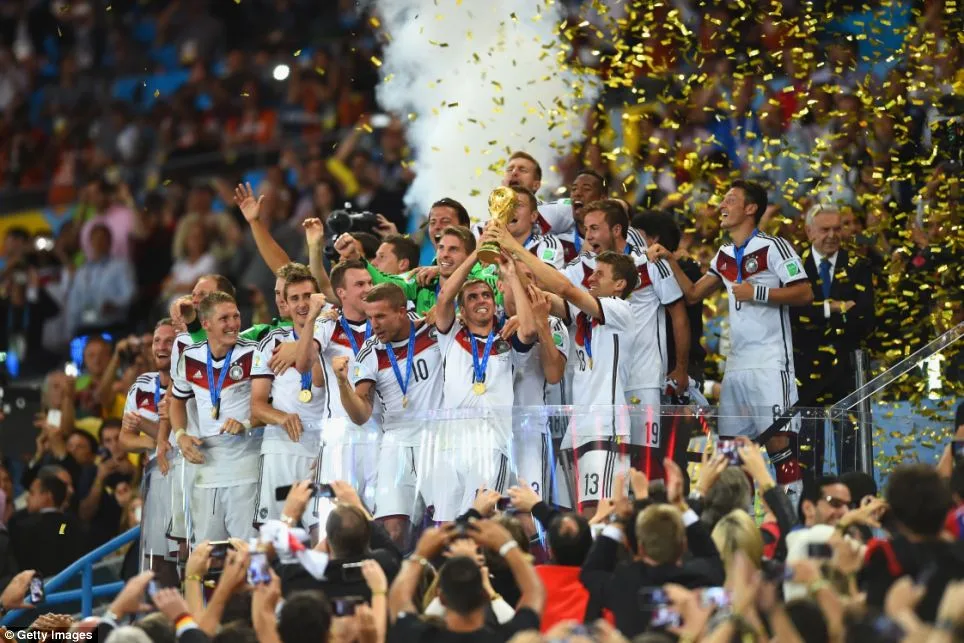 ai-ghi-ban-quyet-dinh-giup-duc-vo-dich-world-cup-2014na